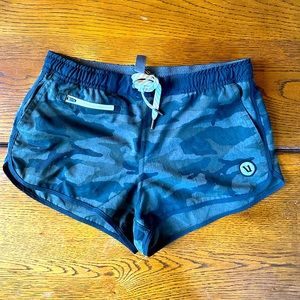 Vuori Shorts, size xs